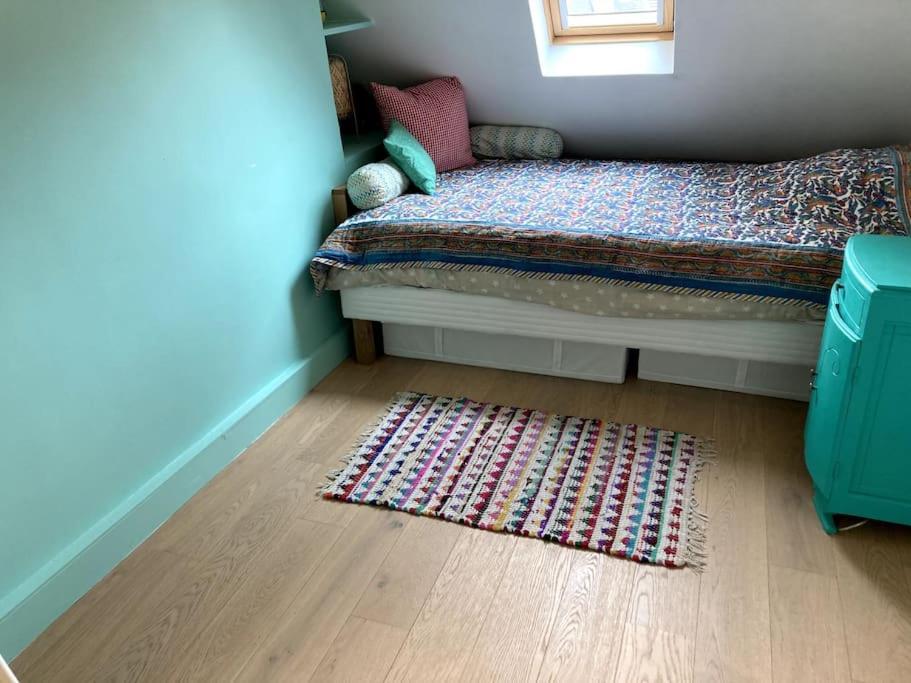 Appartement Cosy Dans Le 9E Paris Eksteriør bilde